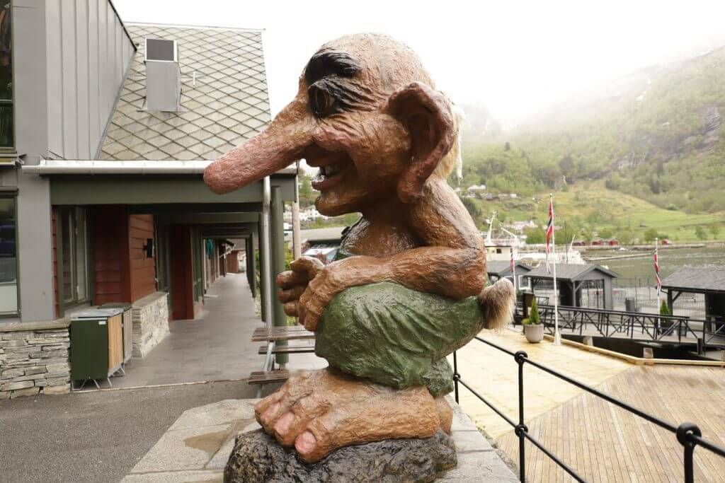 TROLL